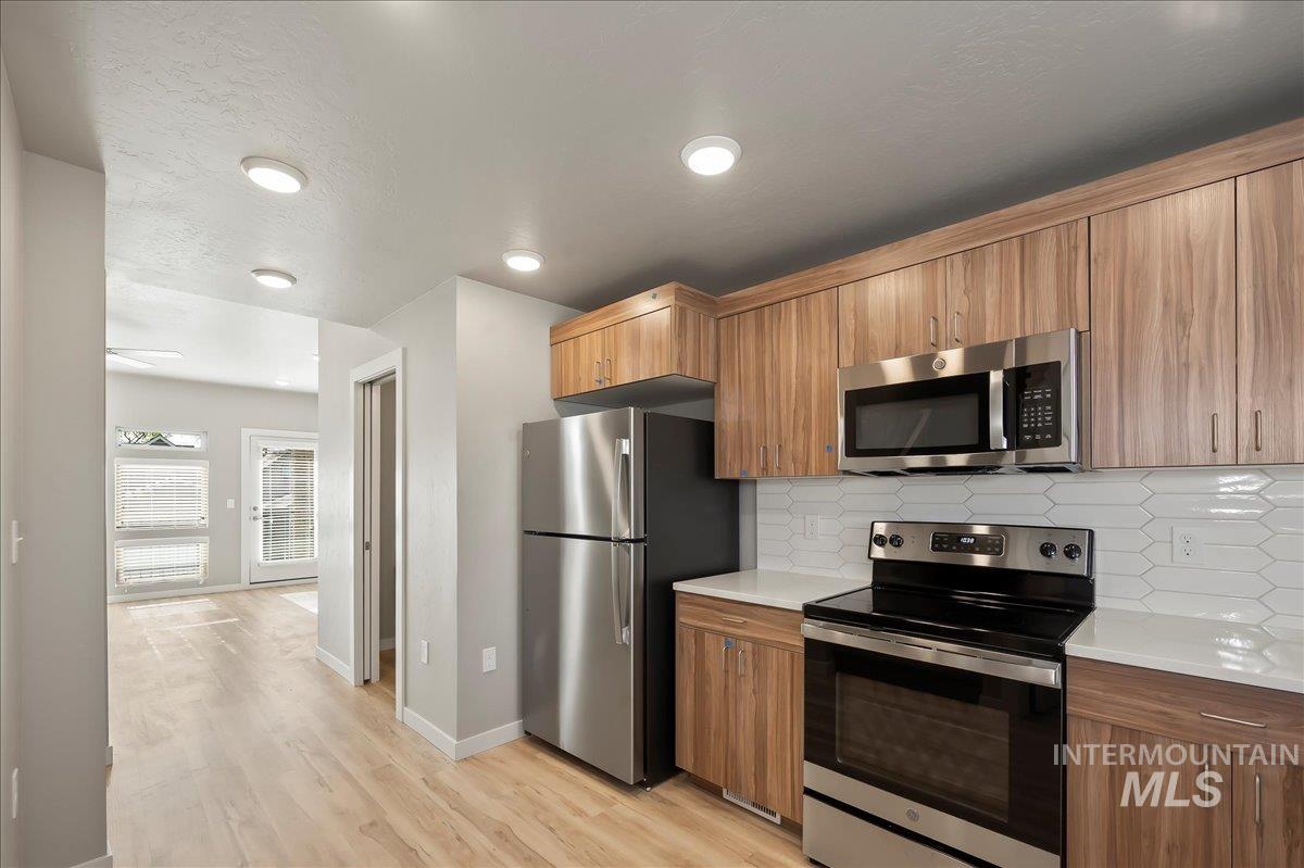 1819 S Vista Ave, Boise, Idaho 83705, 2 Bedrooms, 2.5 Bathrooms, Rental For Rent, Price $2,100, 98924954