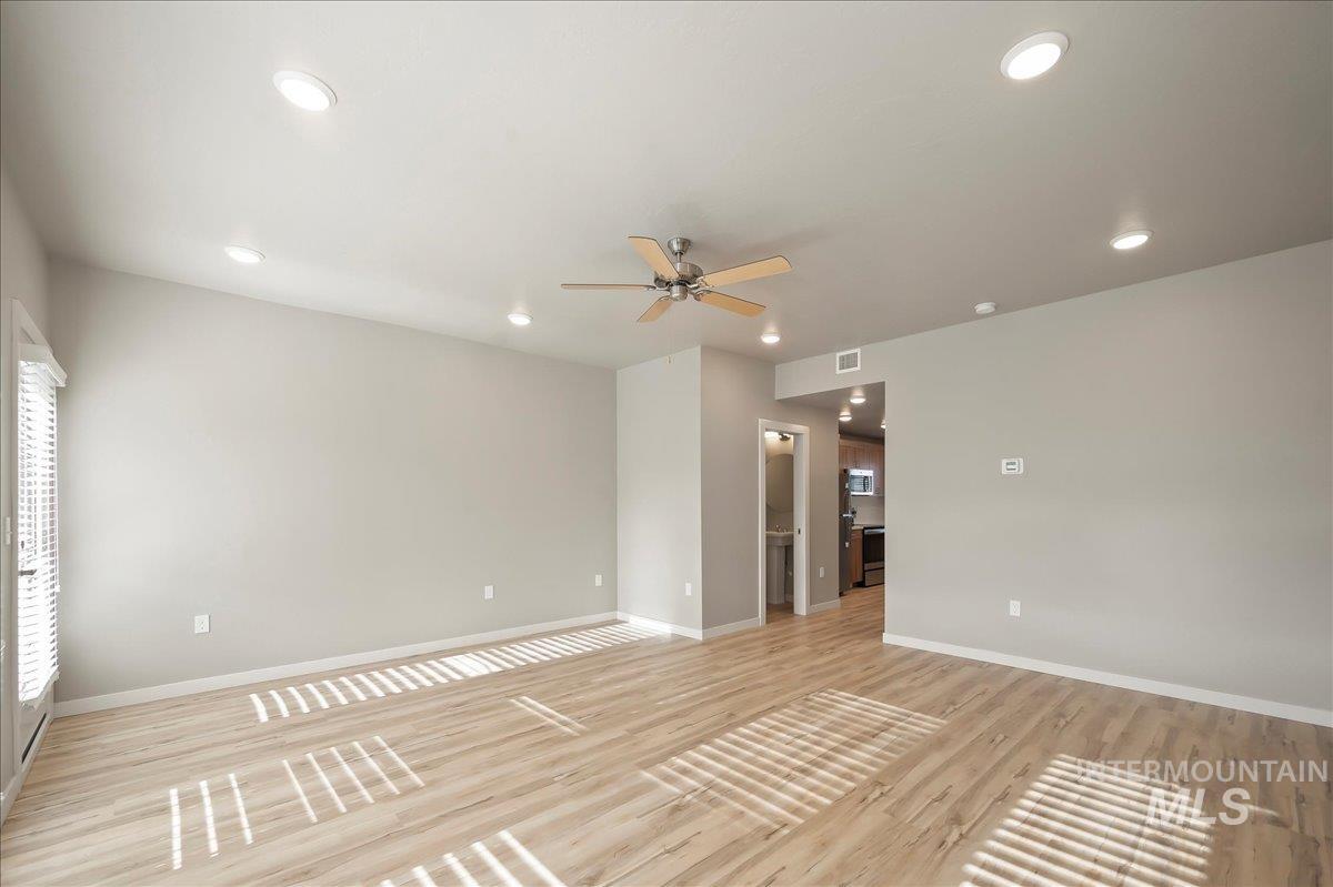 1819 S Vista Ave, Boise, Idaho 83705, 2 Bedrooms, 2.5 Bathrooms, Rental For Rent, Price $2,100, 98924954