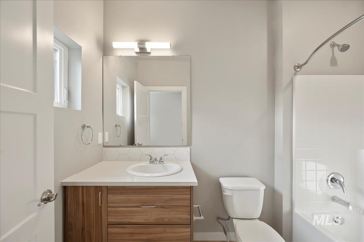 1819 S Vista Ave, Boise, Idaho 83705, 2 Bedrooms, 2.5 Bathrooms, Rental For Rent, Price $2,100, 98924954