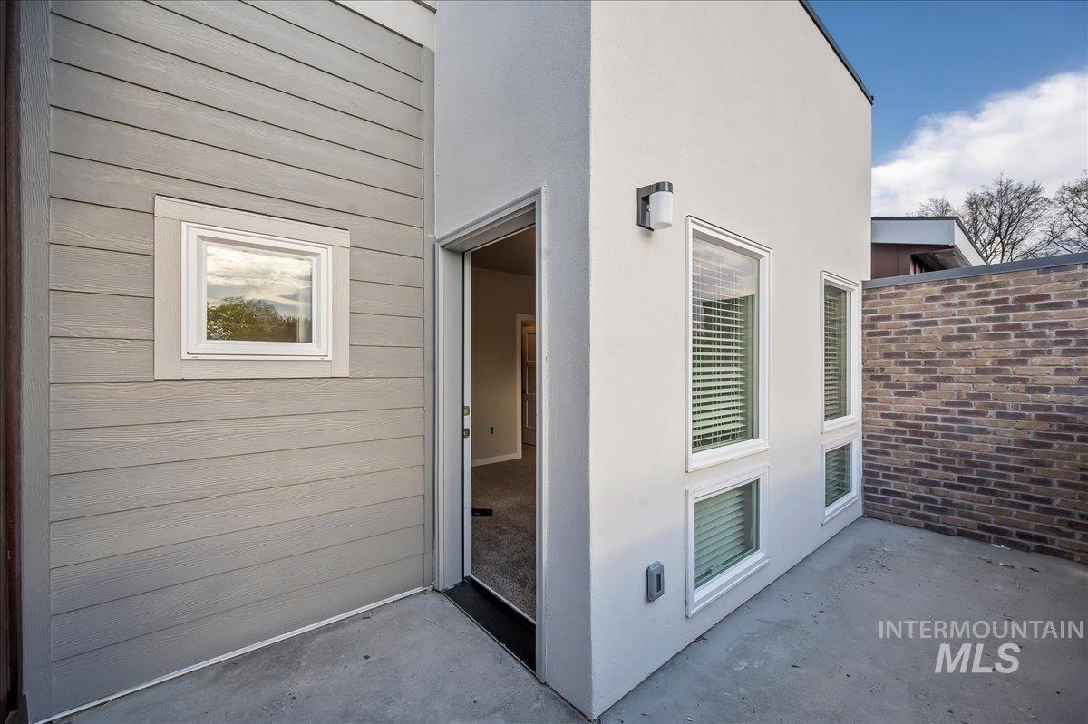 1819 S Vista Ave, Boise, Idaho 83705, 2 Bedrooms, 2.5 Bathrooms, Rental For Rent, Price $2,100, 98924954