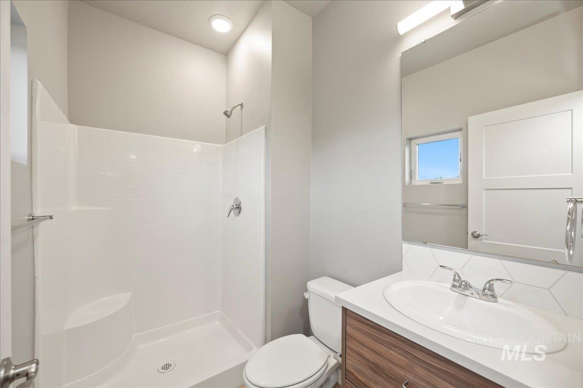 1819 S Vista Ave, Boise, Idaho 83705, 2 Bedrooms, 2.5 Bathrooms, Rental For Rent, Price $2,100, 98924954