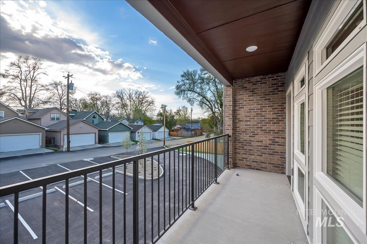1819 S Vista Ave, Boise, Idaho 83705, 2 Bedrooms, 2.5 Bathrooms, Rental For Rent, Price $2,100, 98924954