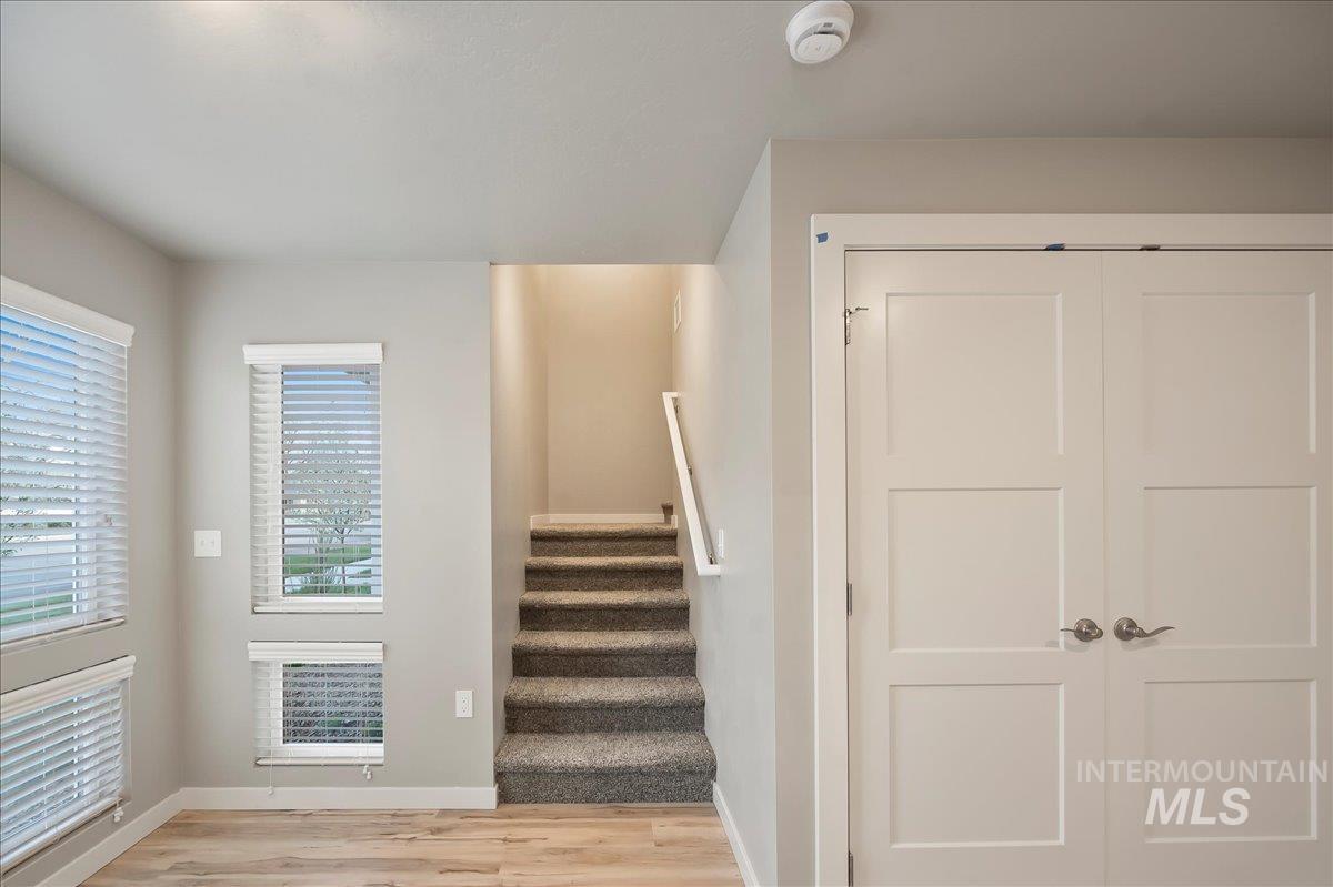 1819 S Vista Ave, Boise, Idaho 83705, 2 Bedrooms, 2.5 Bathrooms, Rental For Rent, Price $2,100, 98924954