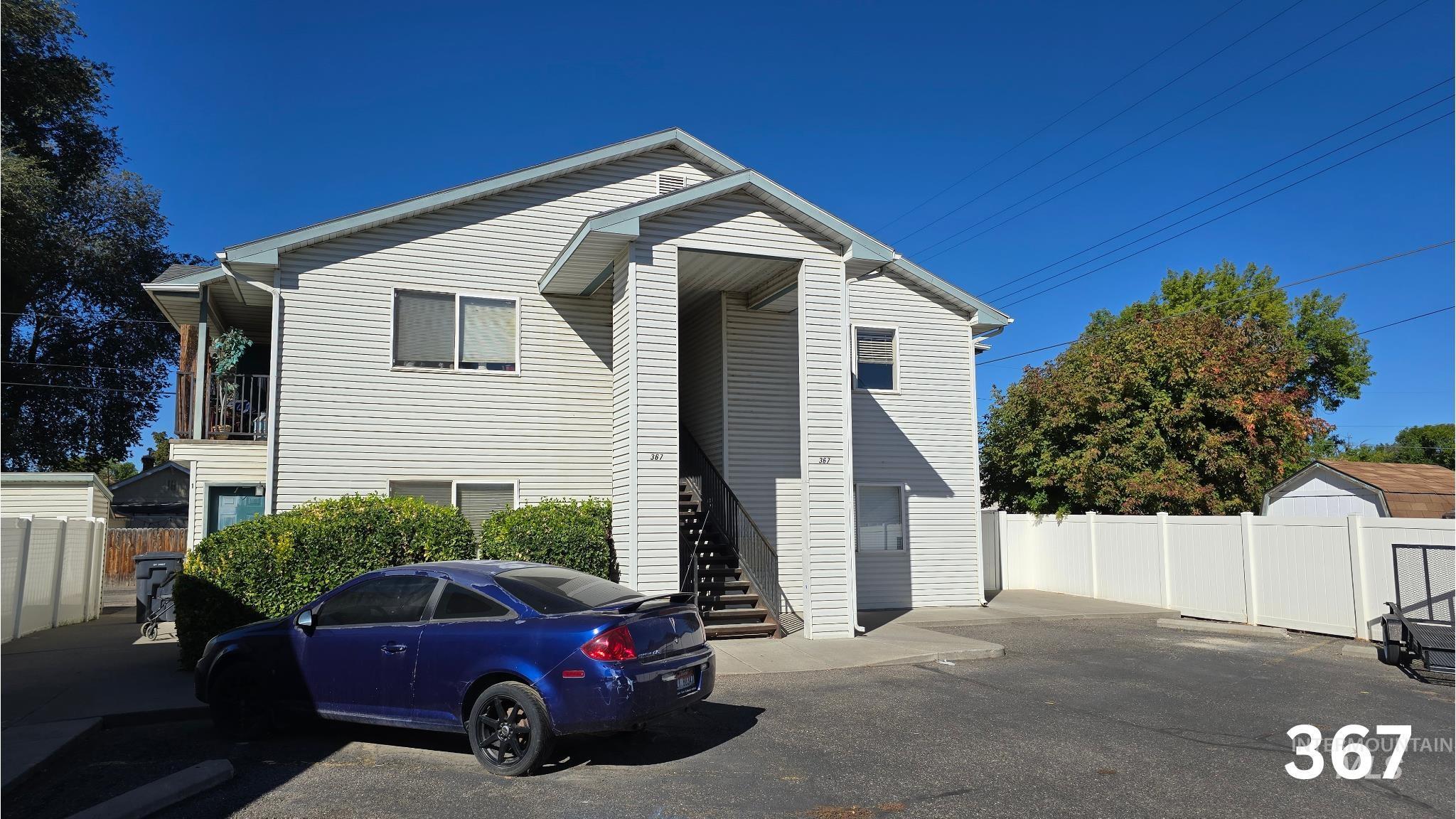 363 & 367 Elm St, Twin Falls, Idaho 83301, 2 Bedrooms, 2 Bathrooms, Residential Income For Sale, Price $950,000, 98924992