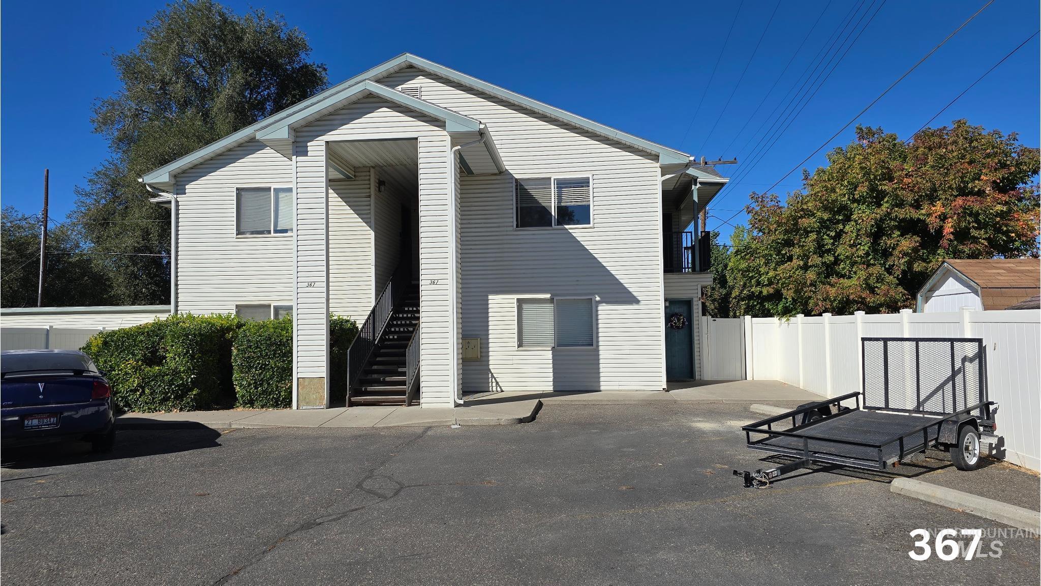 363 & 367 Elm St, Twin Falls, Idaho 83301, 2 Bedrooms, 2 Bathrooms, Residential Income For Sale, Price $950,000, 98924992