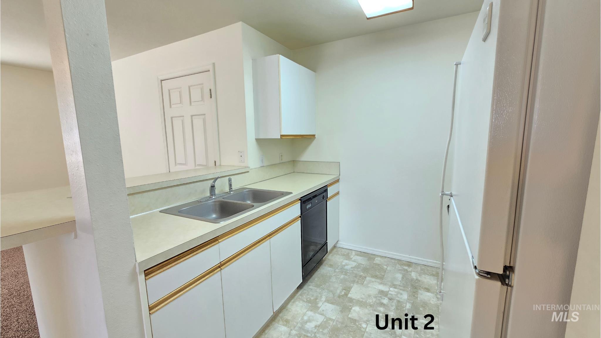 363 & 367 Elm St, Twin Falls, Idaho 83301, 2 Bedrooms, 2 Bathrooms, Residential Income For Sale, Price $950,000, 98924992