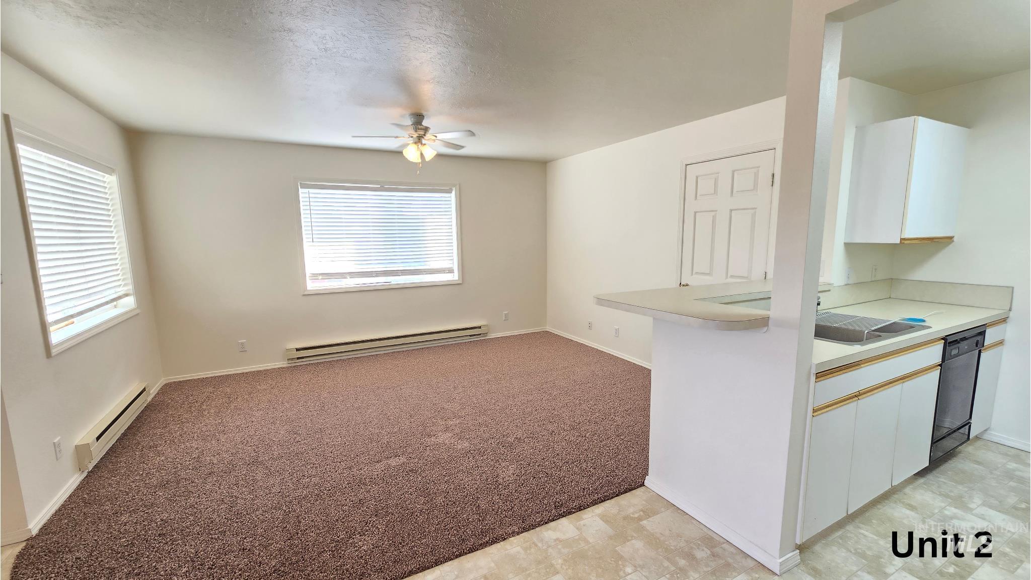 363 & 367 Elm St, Twin Falls, Idaho 83301, 2 Bedrooms, 2 Bathrooms, Residential Income For Sale, Price $950,000, 98924992