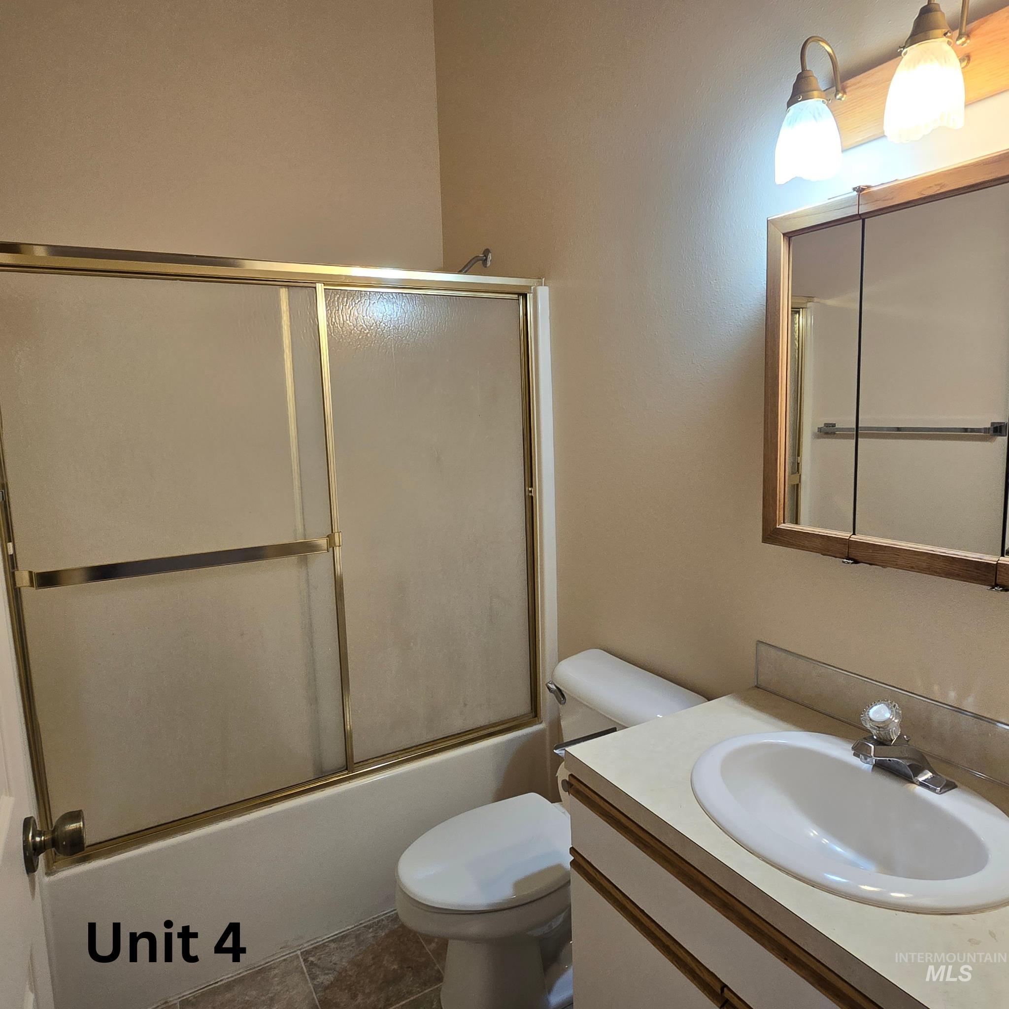 363 & 367 Elm St, Twin Falls, Idaho 83301, 2 Bedrooms, 2 Bathrooms, Residential Income For Sale, Price $950,000, 98924992