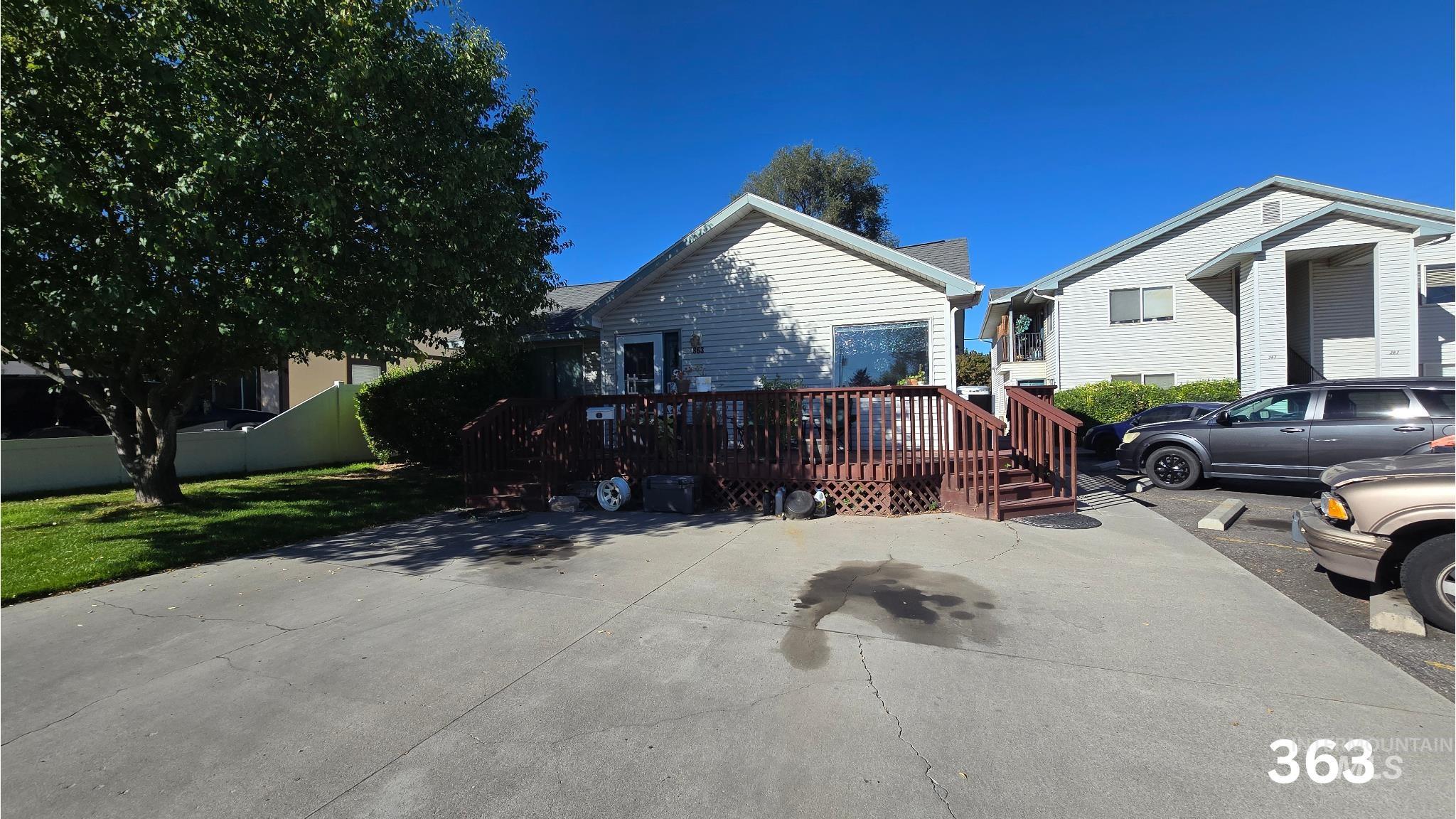 363 & 367 Elm St, Twin Falls, Idaho 83301, 2 Bedrooms, 2 Bathrooms, Residential Income For Sale, Price $950,000, 98924992