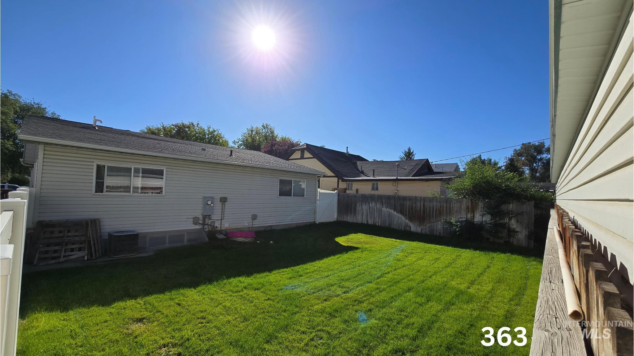 363 & 367 Elm St, Twin Falls, Idaho 83301, 2 Bedrooms, 2 Bathrooms, Residential Income For Sale, Price $950,000, 98924992
