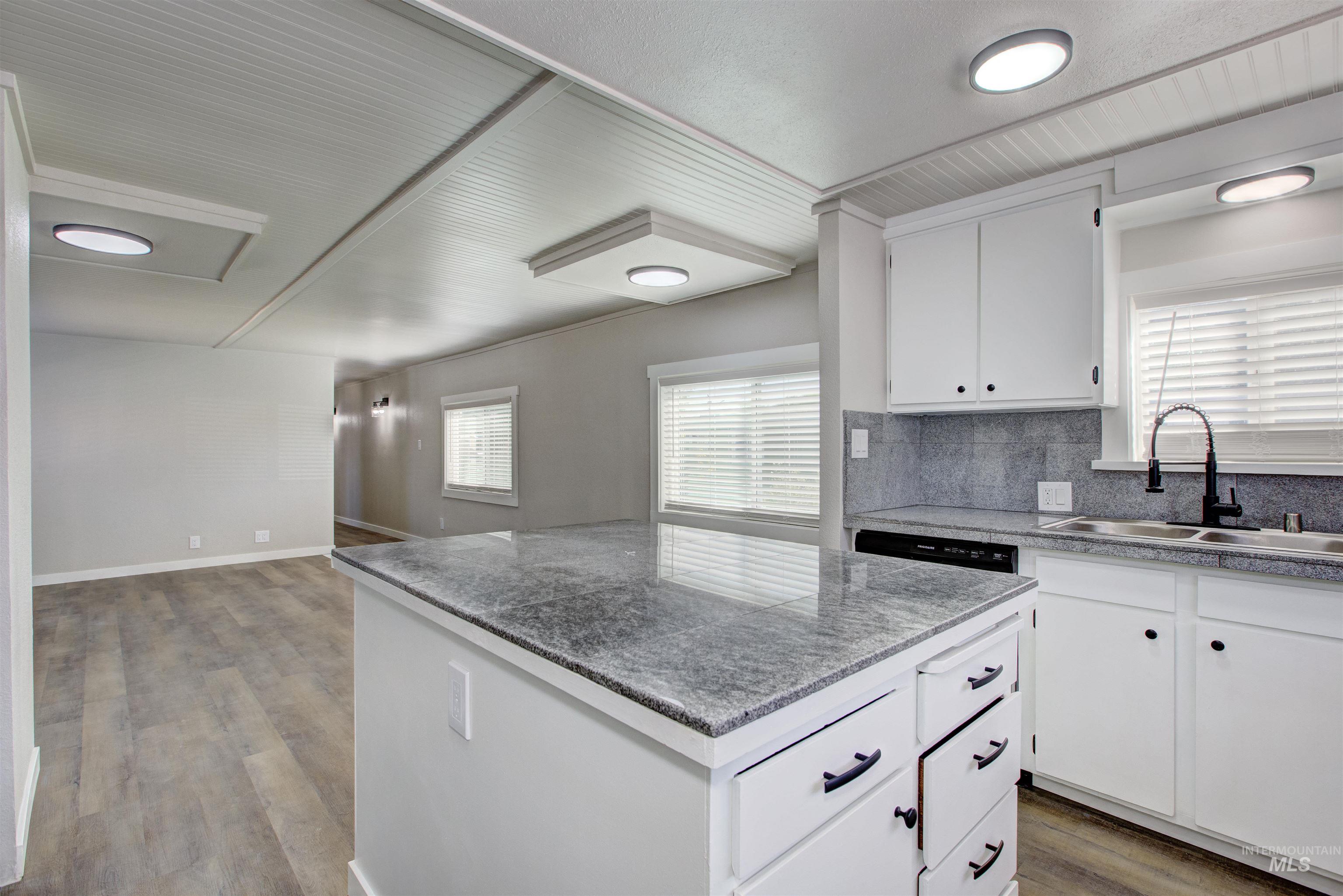 5015 E Ustick Rd, Caldwell, Idaho 83605, 2 Bedrooms, 1 Bathroom, Residential For Sale, Price $99,000, 98924995