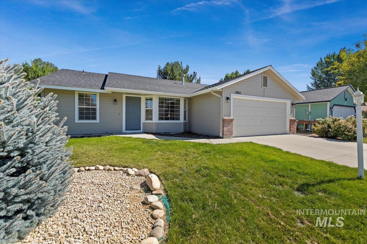 6856 N Hastings Ave, Boise, Idaho 83714, 3 Bedrooms, 2 Bathrooms, Residential For Sale, Price $415,000,MLS 98925024