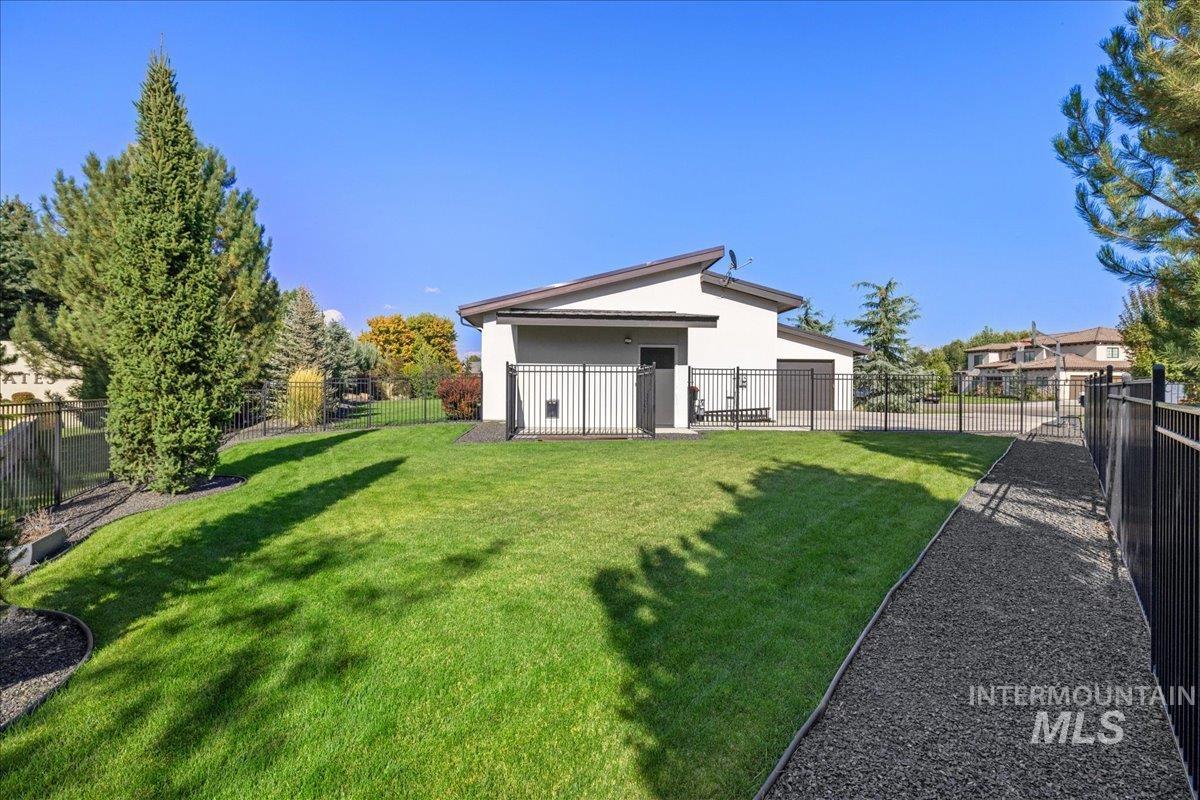 3672 W Red Jade Ct, Meridian, Idaho 83646, 3 Bedrooms, 2.5 Bathrooms, Residential For Sale, Price $1,550,000, 98925047