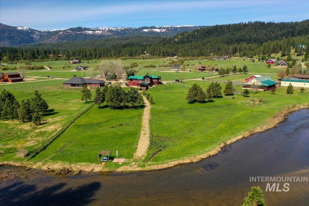 37 River Ranch Rd, Garden Valley, Idaho 83622, 4 Bedrooms, 3.5 Bathrooms, Residential For Sale, Price $1,200,000,MLS 98925135