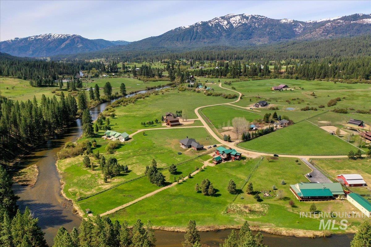 37 River Ranch Rd, Garden Valley, Idaho 83622, 4 Bedrooms, 3.5 Bathrooms, Residential For Sale, Price $1,200,000,MLS 98925135