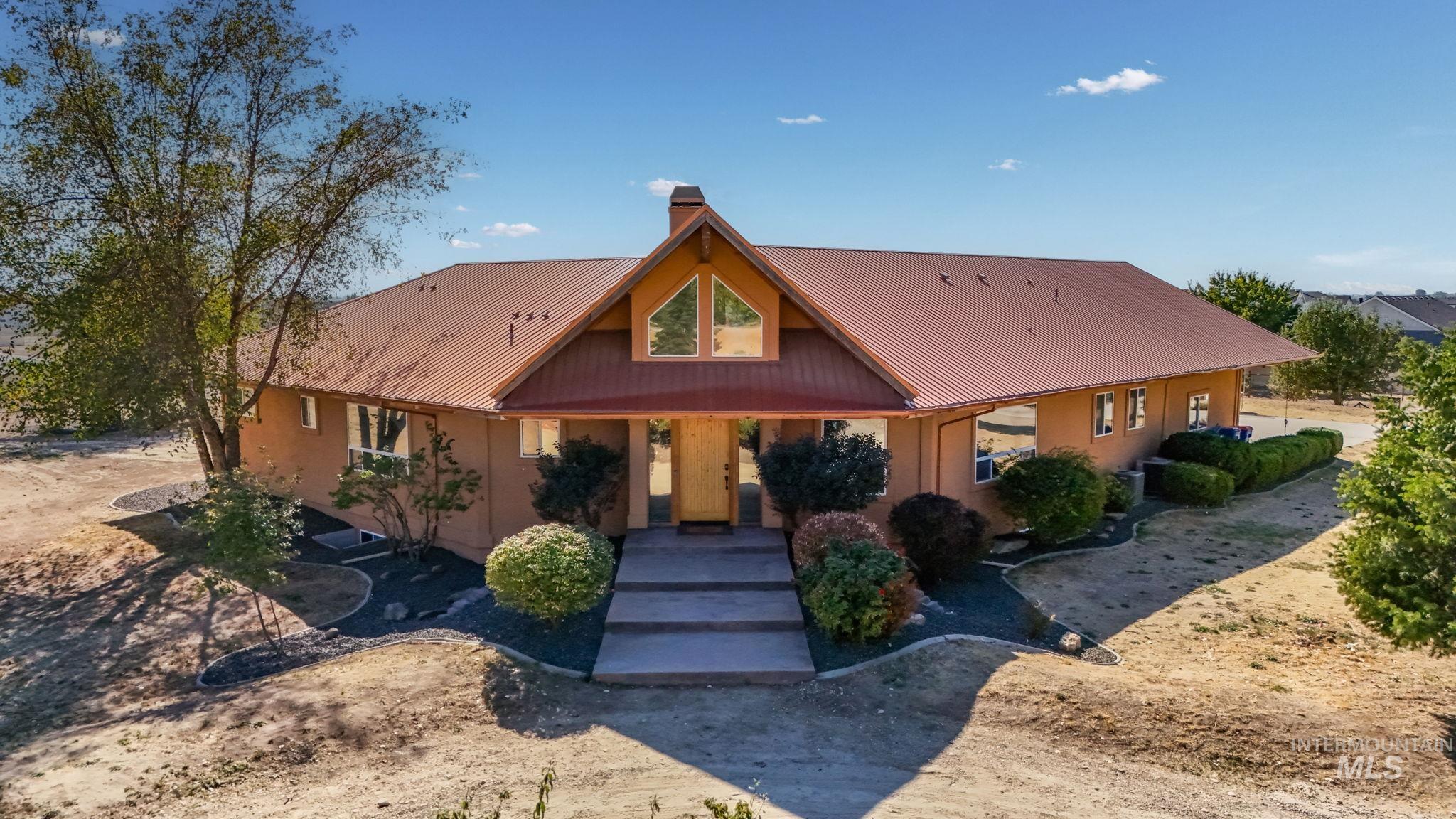 10965 W Beagle Flats Ln., Star, Idaho 83669, 5 Bedrooms, 4.5 Bathrooms, Residential For Sale, Price $1,985,000, 98925152