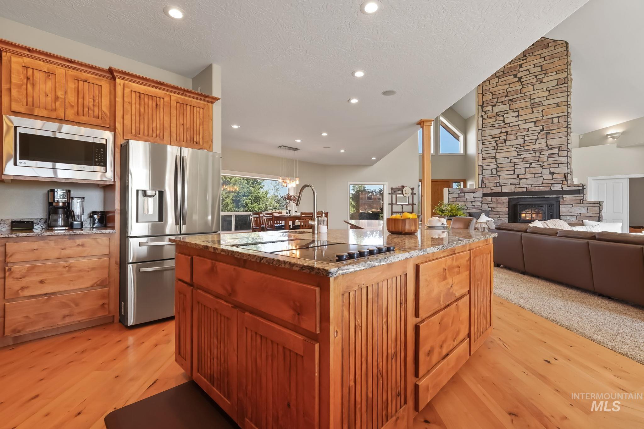 10965 W Beagle Flats Ln., Star, Idaho 83669, 5 Bedrooms, 4.5 Bathrooms, Residential For Sale, Price $1,985,000, 98925152