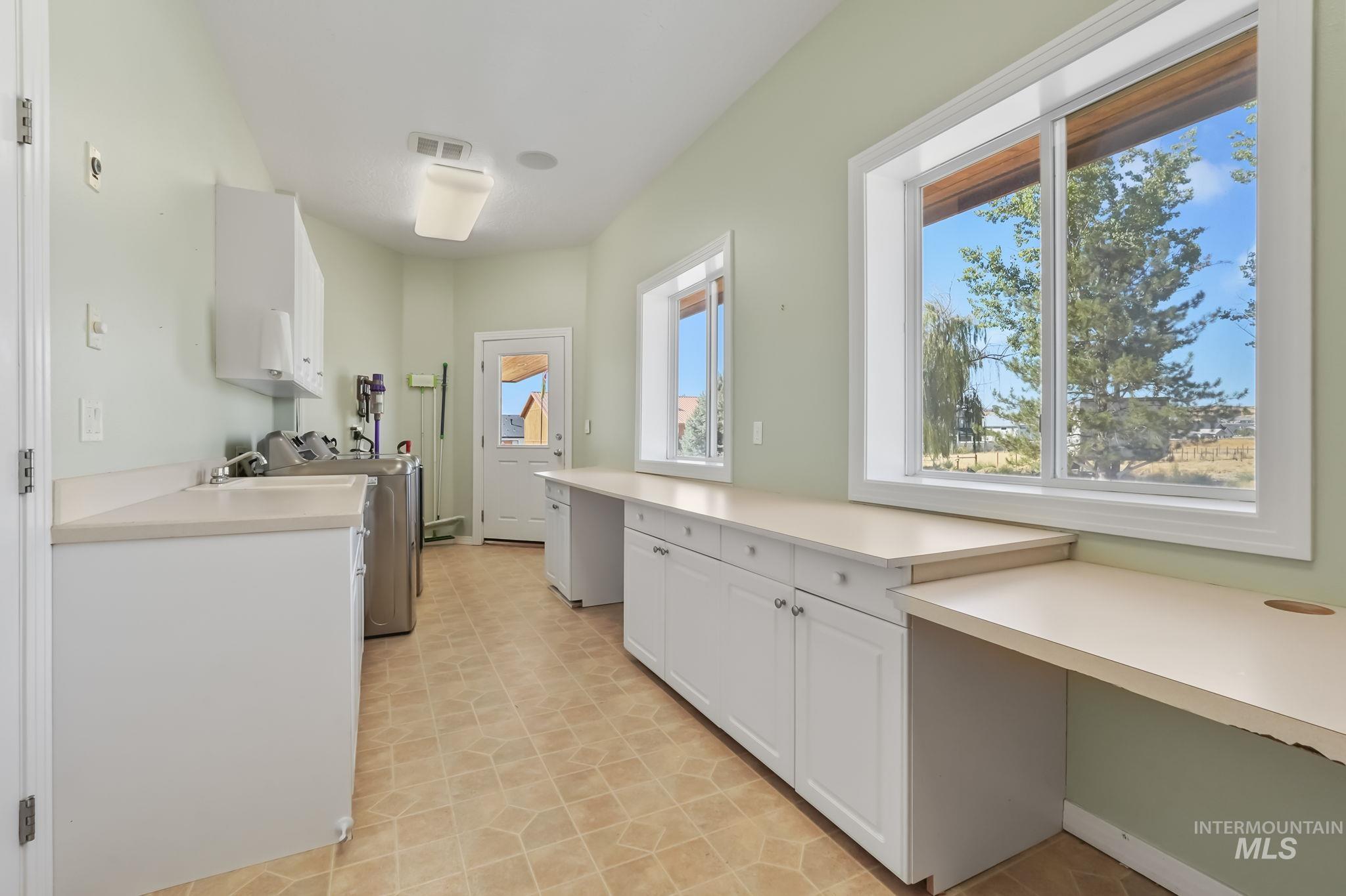 10965 W Beagle Flats Ln., Star, Idaho 83669, 5 Bedrooms, 4.5 Bathrooms, Residential For Sale, Price $1,985,000, 98925152