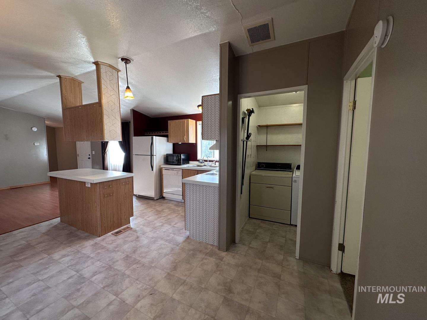 2990 E Palouse River Drive, Moscow, Idaho 83843, 2 Bedrooms, 2 Bathrooms, Residential For Sale, Price $72,500, 98925155