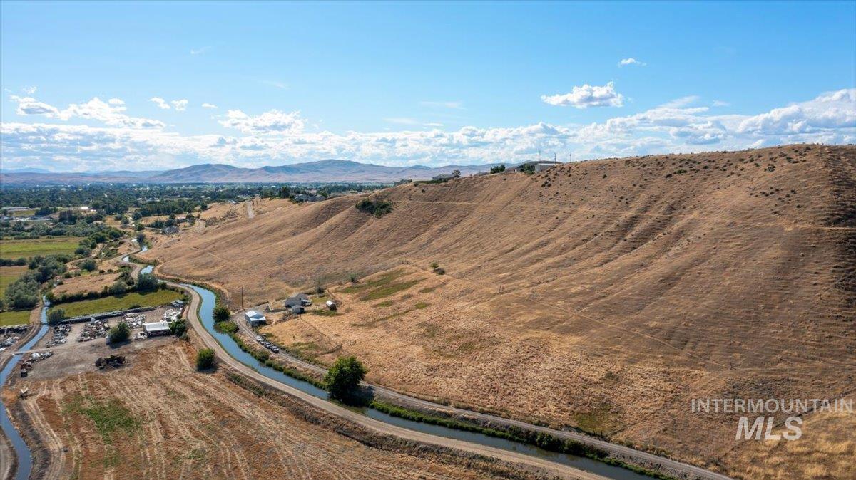1492 Weiser River Road, Weiser, Idaho 83672, 3 Bedrooms, 2 Bathrooms, Residential For Sale, Price $535,000, 98925166