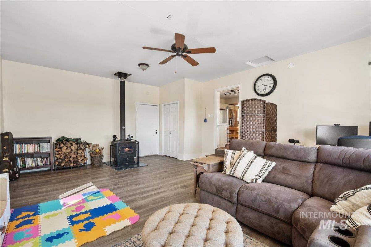 1492 Weiser River Road, Weiser, Idaho 83672, 3 Bedrooms, 2 Bathrooms, Residential For Sale, Price $535,000, 98925166