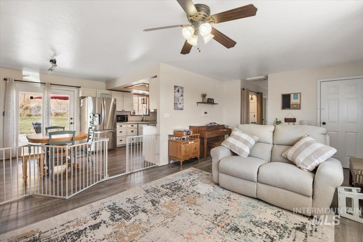 1492 Weiser River Road, Weiser, Idaho 83672, 3 Bedrooms, 2 Bathrooms, Residential For Sale, Price $535,000, 98925166