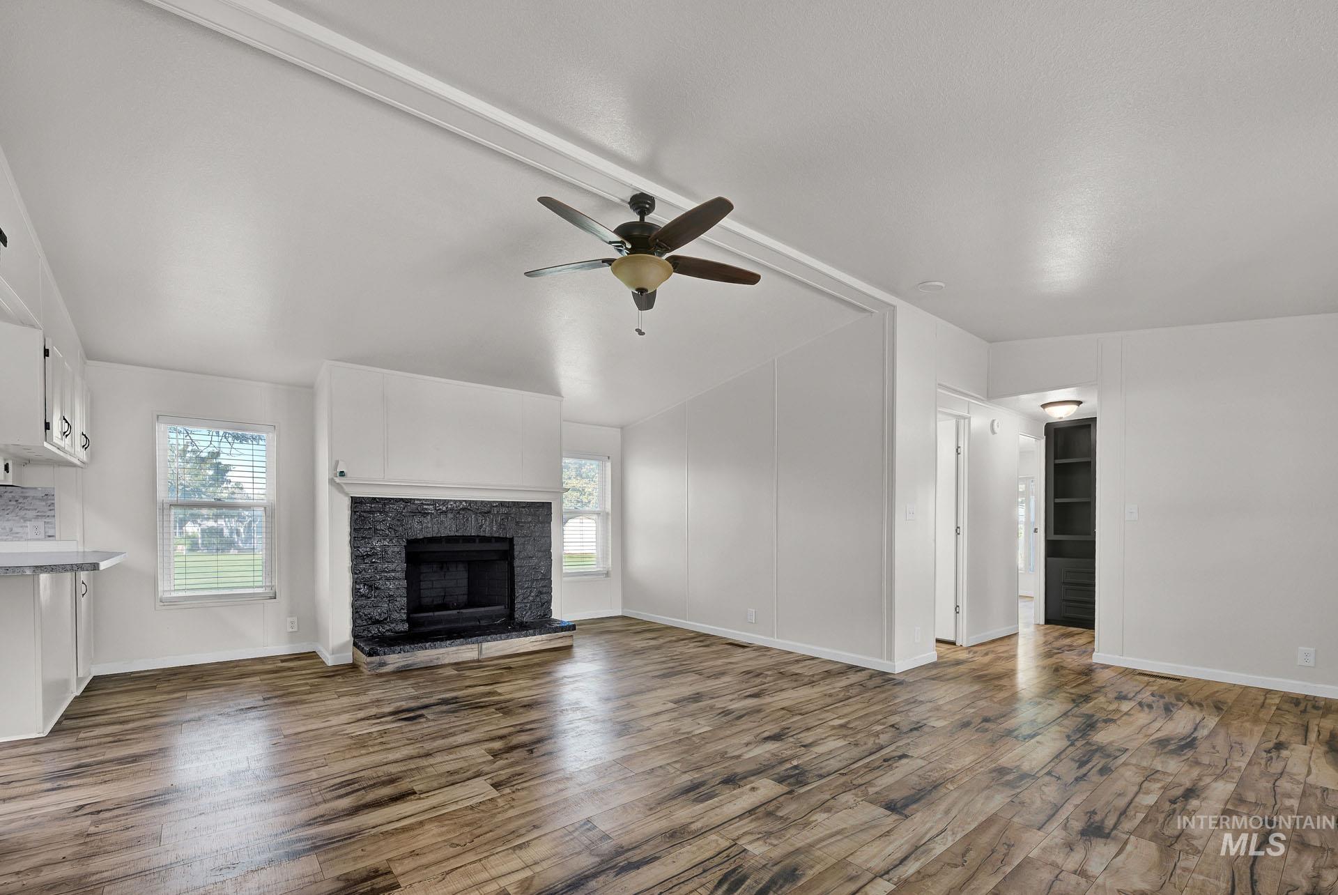 700 E Fairview Ave, Meridian, Idaho 83642, 3 Bedrooms, 2 Bathrooms, Residential For Sale, Price $139,900, 98925180