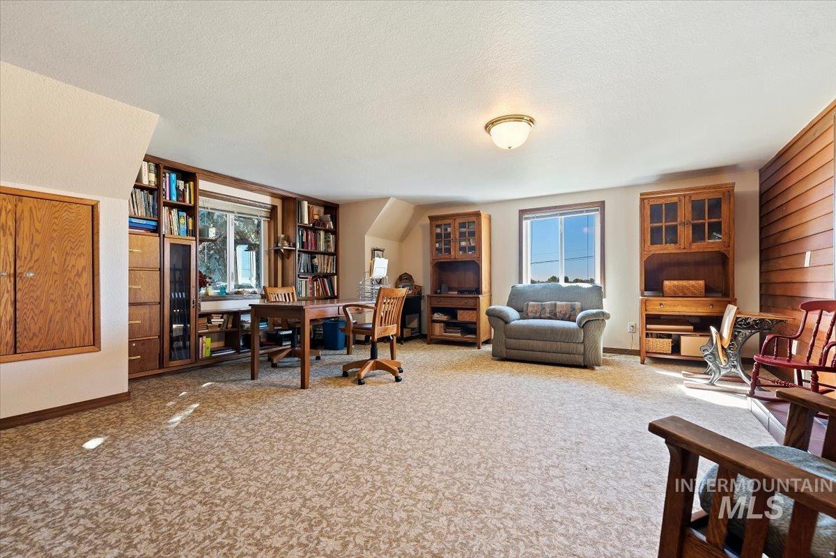 6926 Highway 44, Star, Idaho 83669, 5 Bedrooms, 4.5 Bathrooms, Residential For Sale, Price $920,000, 98925182