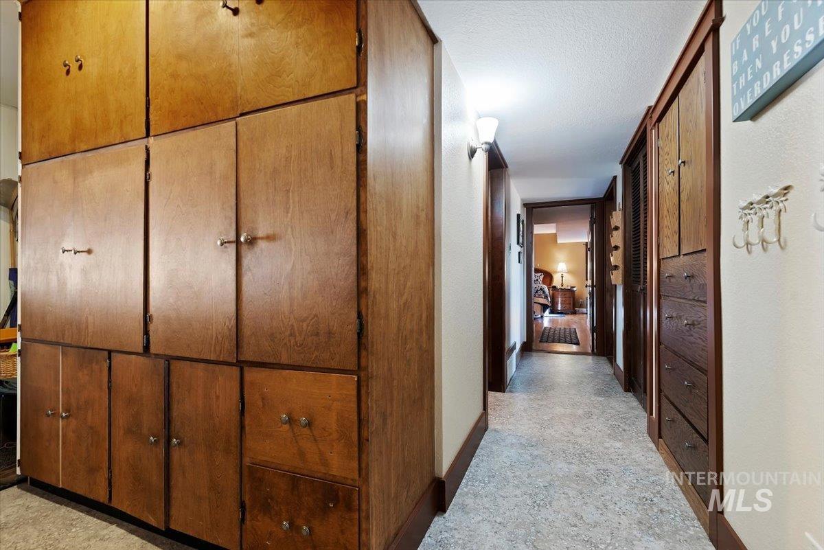 6926 Highway 44, Star, Idaho 83669, 5 Bedrooms, 4.5 Bathrooms, Residential For Sale, Price $920,000, 98925182