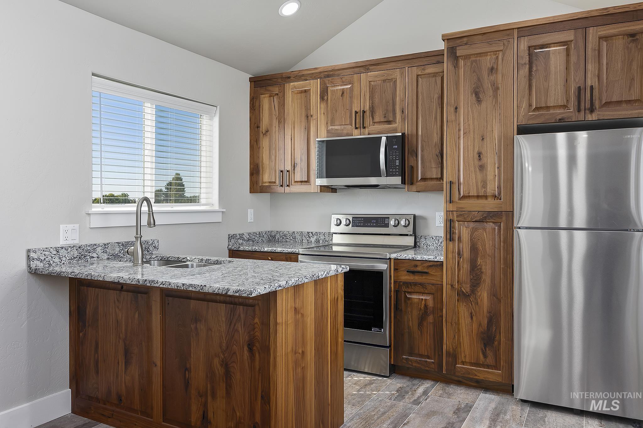 450 Pole Line Rd, Twin Falls, Idaho 83301, 1 Bedroom, 1 Bathroom, Residential For Sale, Price $99,900, 98925189