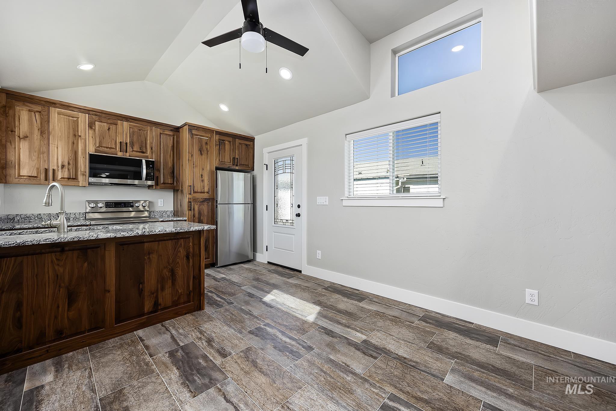 450 Pole Line Rd, Twin Falls, Idaho 83301, 1 Bedroom, 1 Bathroom, Residential For Sale, Price $99,900, 98925189