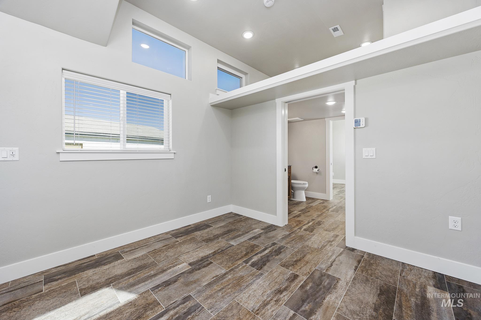 450 Pole Line Rd, Twin Falls, Idaho 83301, 1 Bedroom, 1 Bathroom, Residential For Sale, Price $99,900, 98925189