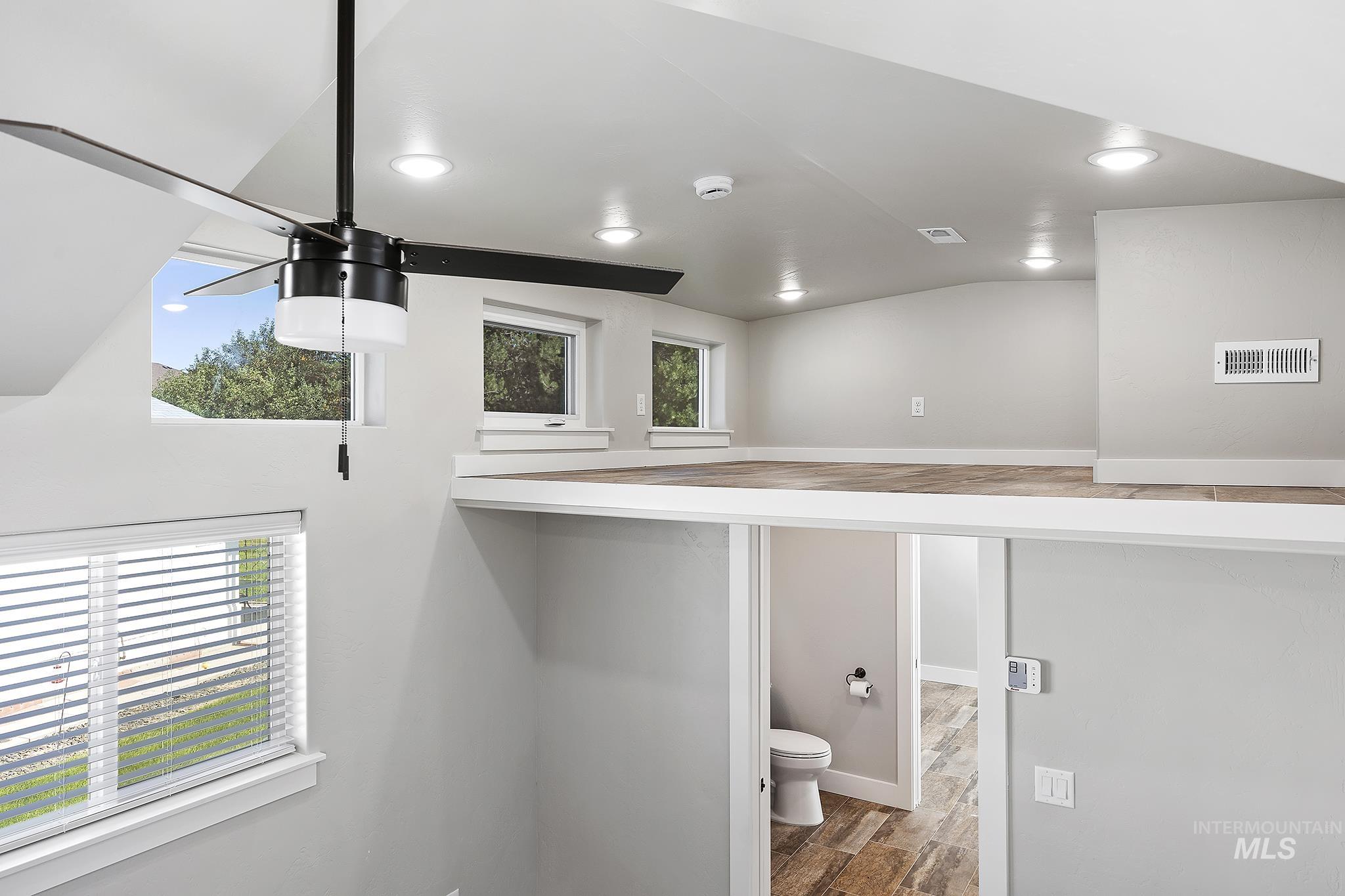 450 Pole Line Rd, Twin Falls, Idaho 83301, 1 Bedroom, 1 Bathroom, Residential For Sale, Price $99,900, 98925189