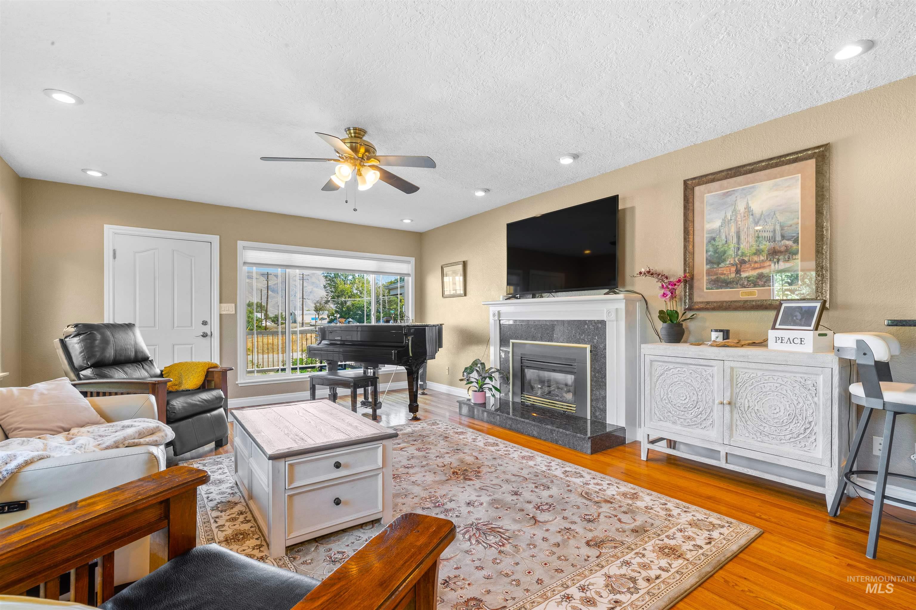 1422 15th Street, Clarkston, Washington 99403, 4 Bedrooms, Business/Commercial For Sale, Price $499,999, 98925191
