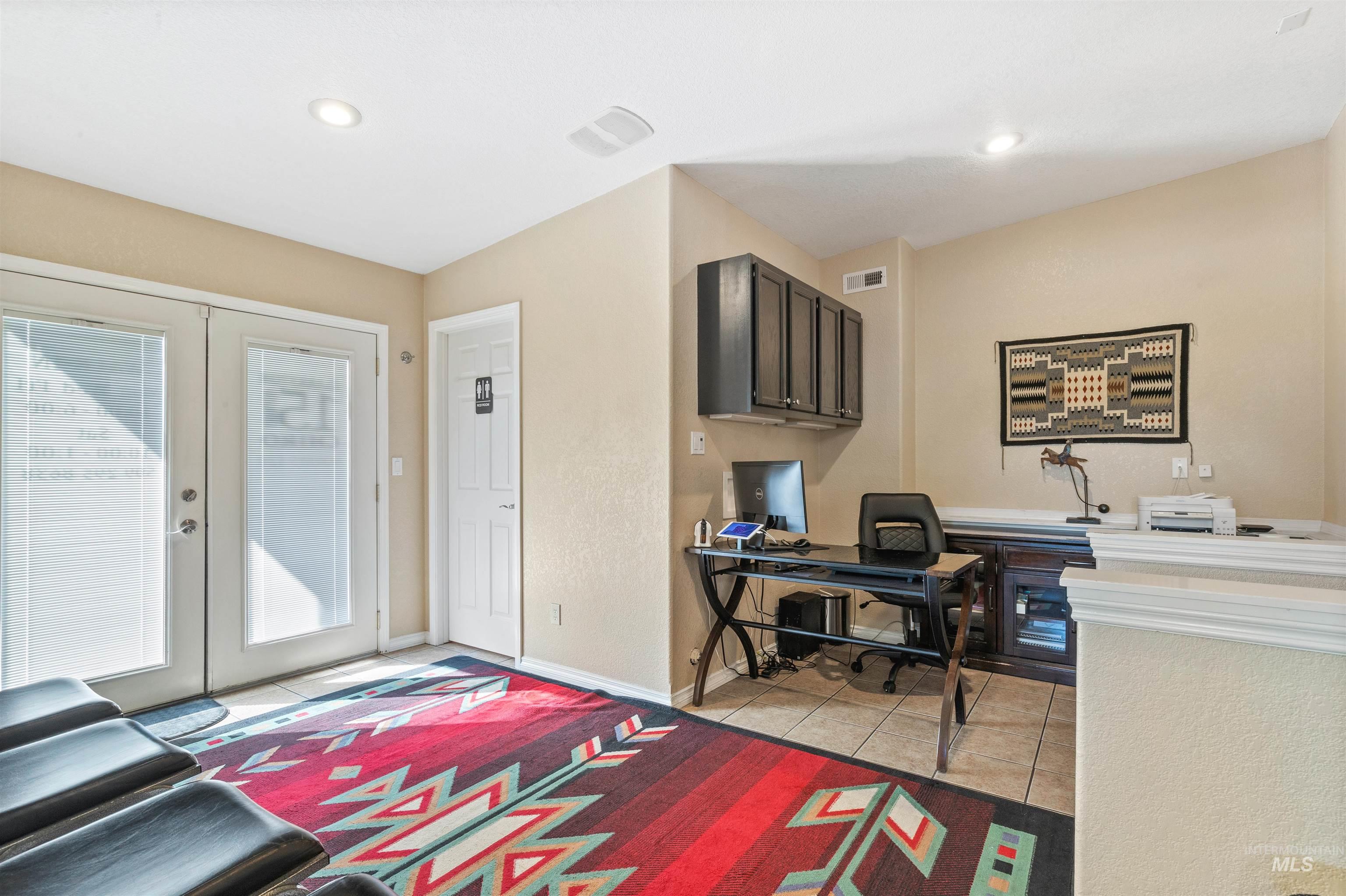 1422 15th Street, Clarkston, Washington 99403, 4 Bedrooms, Business/Commercial For Sale, Price $499,999, 98925191