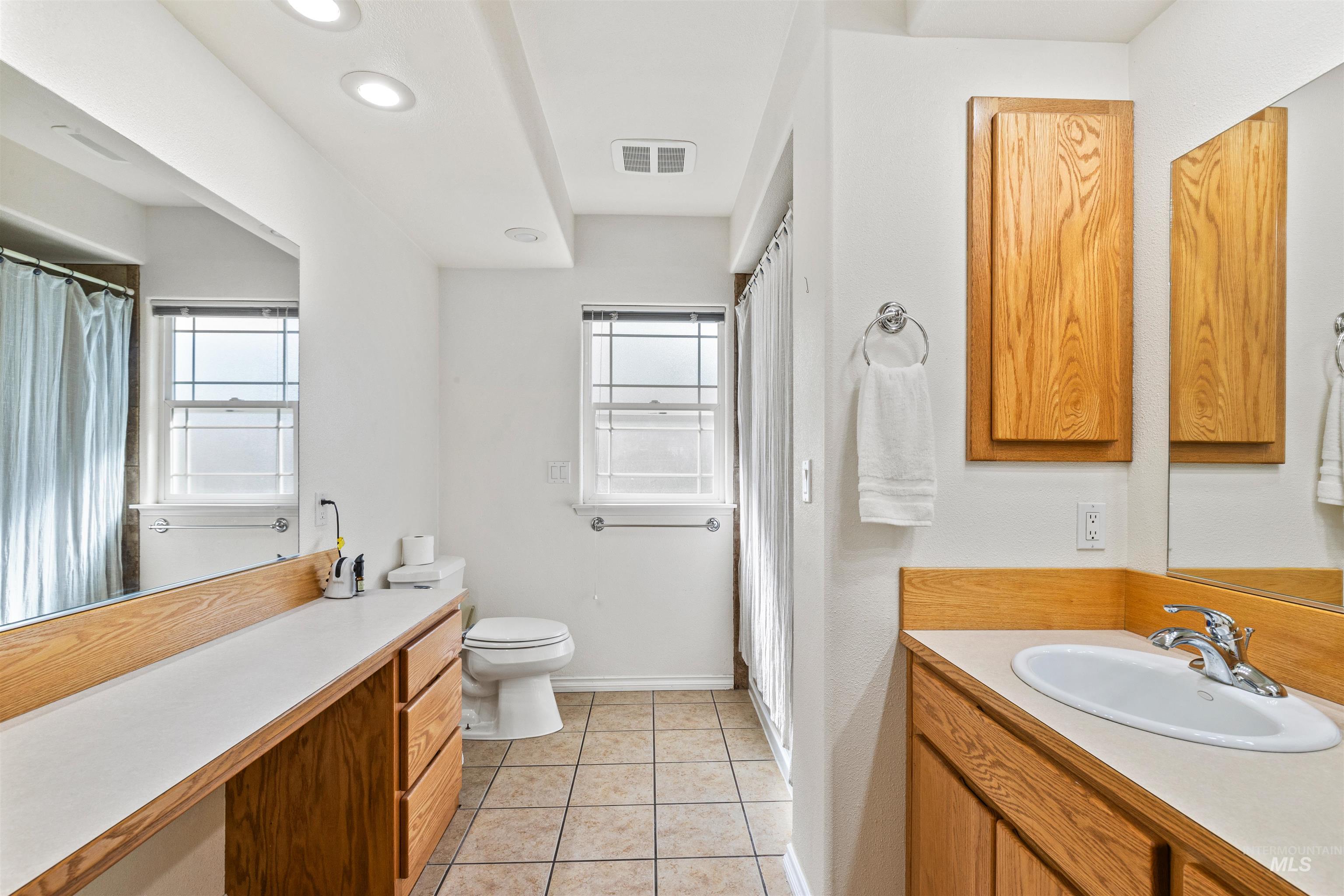 1422 15th Street, Clarkston, Washington 99403, 4 Bedrooms, Business/Commercial For Sale, Price $499,999, 98925191