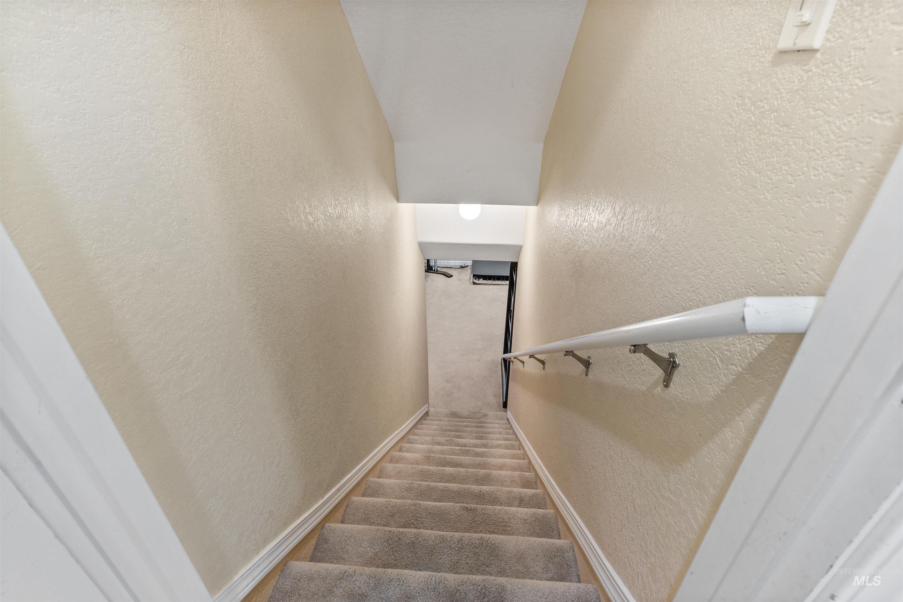 1422 15th Street, Clarkston, Washington 99403, 4 Bedrooms, Business/Commercial For Sale, Price $499,999, 98925191