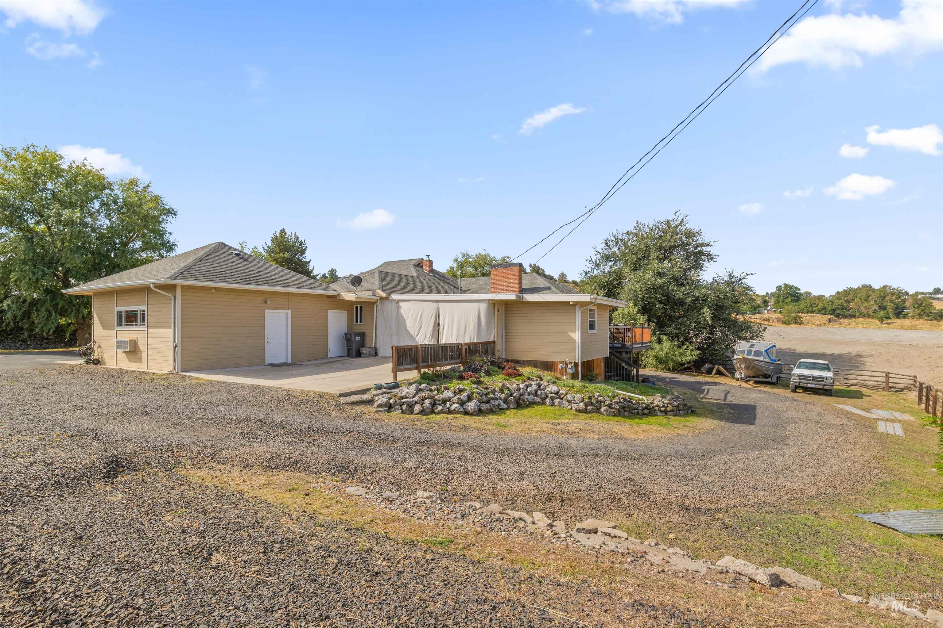 1422 15th Street, Clarkston, Washington 99403, 4 Bedrooms, Business/Commercial For Sale, Price $499,999, 98925191