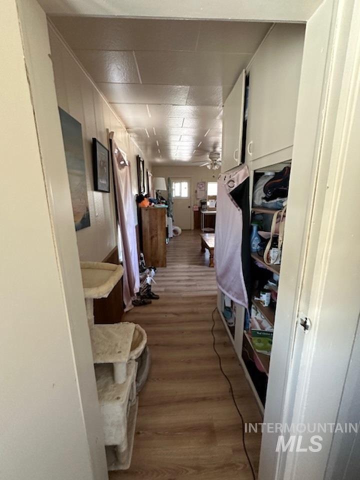 94 N Oneida, Glenns Ferry, Idaho 83623, 2 Bedrooms, 2 Bathrooms, Residential Income For Sale, Price $284,000, 98925201