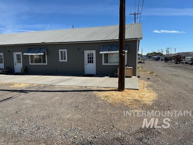 94 N Oneida, Glenns Ferry, Idaho 83623, 2 Bedrooms, 2 Bathrooms, Residential Income For Sale, Price $284,000, 98925201