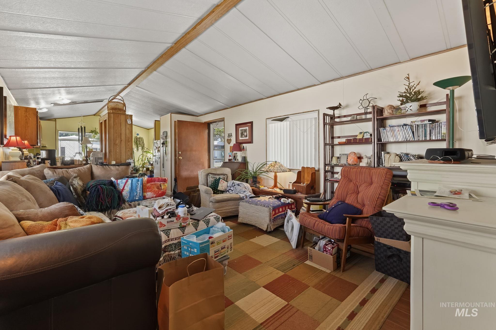 5209 W Targee St., Boise, Idaho 83705, 2 Bedrooms, 1 Bathroom, Residential For Sale, Price $65,000, 98925208