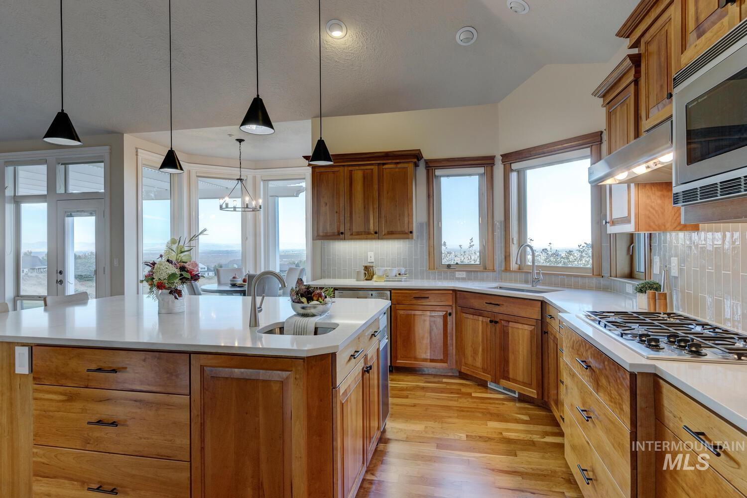 5560 N Quail Summit Place, Boise, Idaho 83703, 4 Bedrooms, 3.5 Bathrooms, Residential For Sale, Price $1,550,000, 98925217