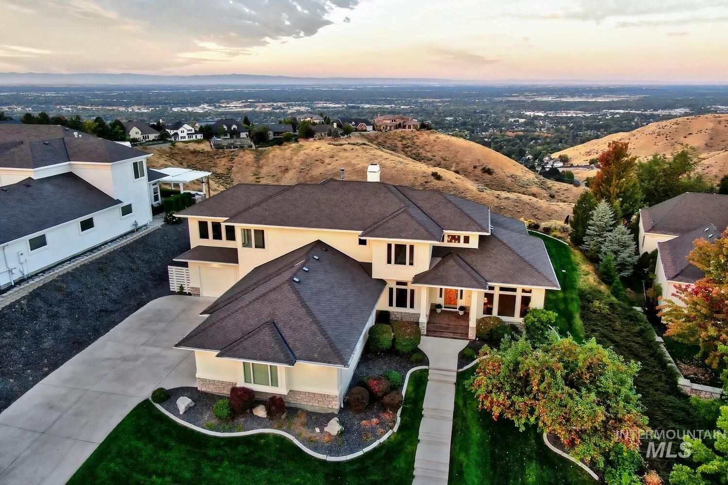 5560 N Quail Summit Place, Boise, Idaho 83703, 4 Bedrooms, 3.5 Bathrooms, Residential For Sale, Price $1,550,000, 98925217
