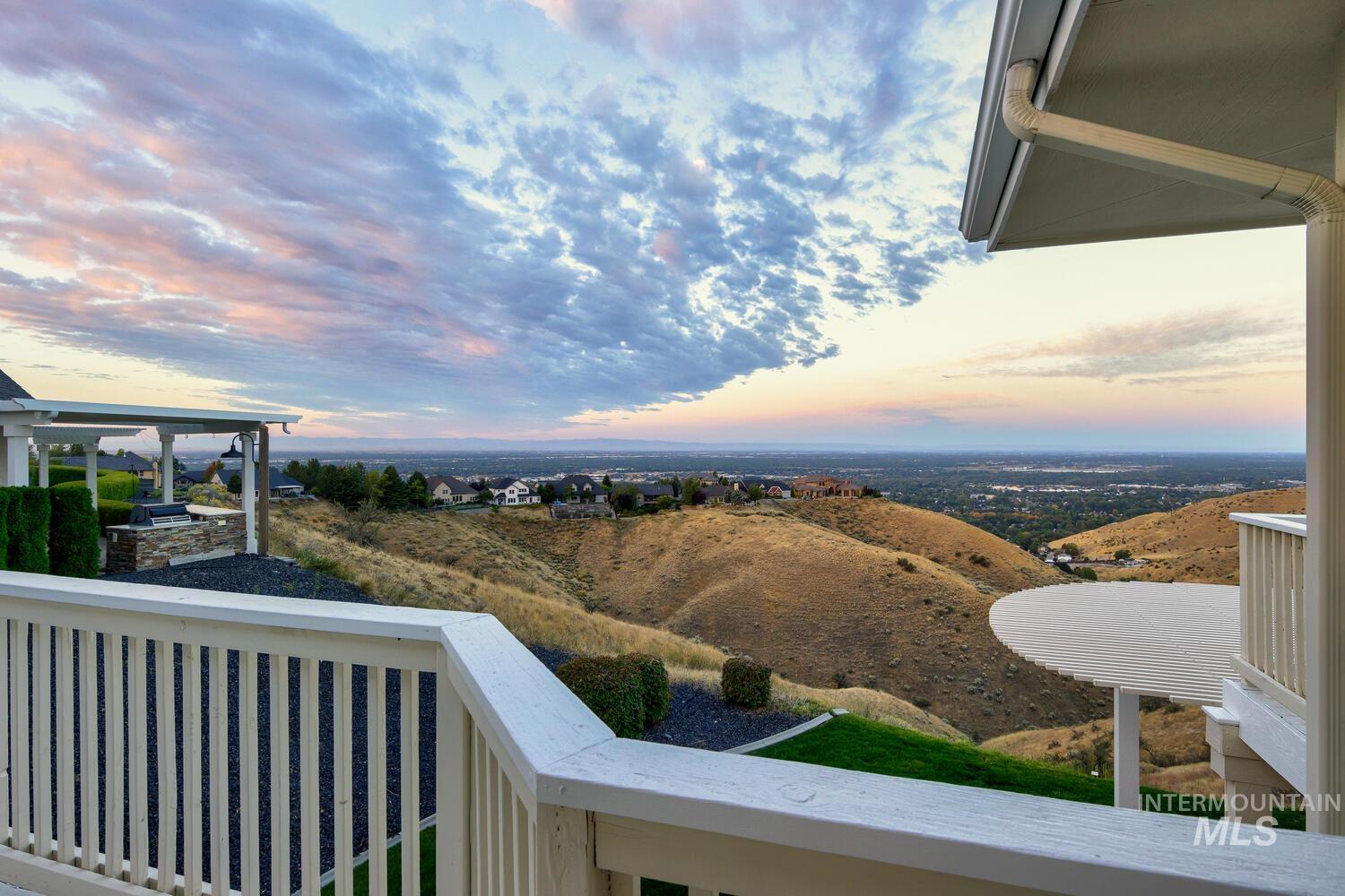 5560 N Quail Summit Place, Boise, Idaho 83703, 4 Bedrooms, 3.5 Bathrooms, Residential For Sale, Price $1,550,000, 98925217