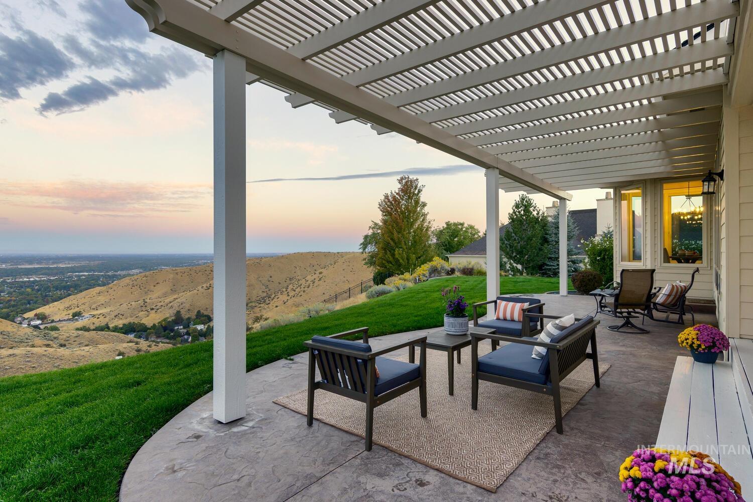 5560 N Quail Summit Place, Boise, Idaho 83703, 4 Bedrooms, 3.5 Bathrooms, Residential For Sale, Price $1,550,000, 98925217