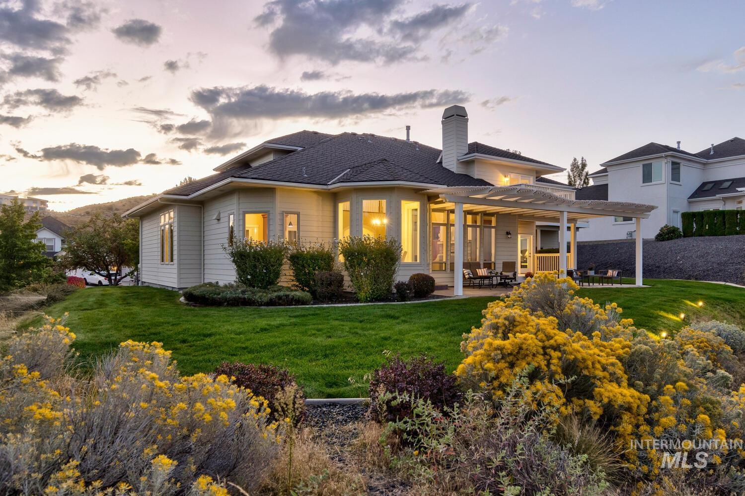 5560 N Quail Summit Place, Boise, Idaho 83703, 4 Bedrooms, 3.5 Bathrooms, Residential For Sale, Price $1,550,000, 98925217