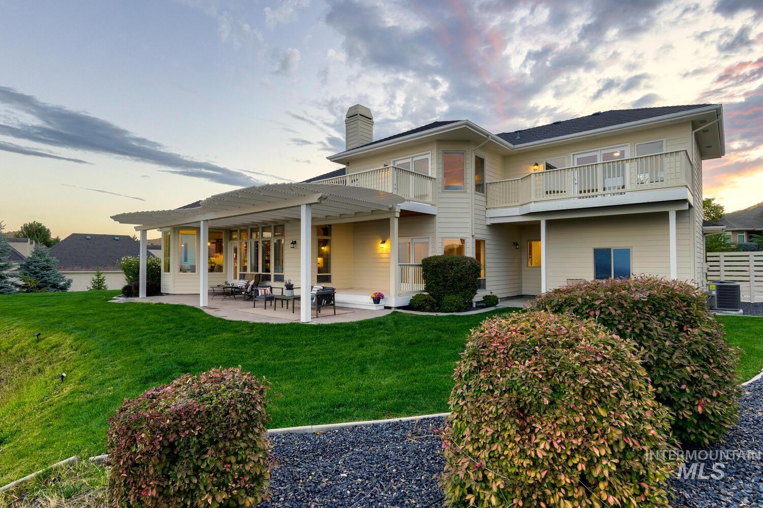 5560 N Quail Summit Place, Boise, Idaho 83703, 4 Bedrooms, 3.5 Bathrooms, Residential For Sale, Price $1,550,000, 98925217