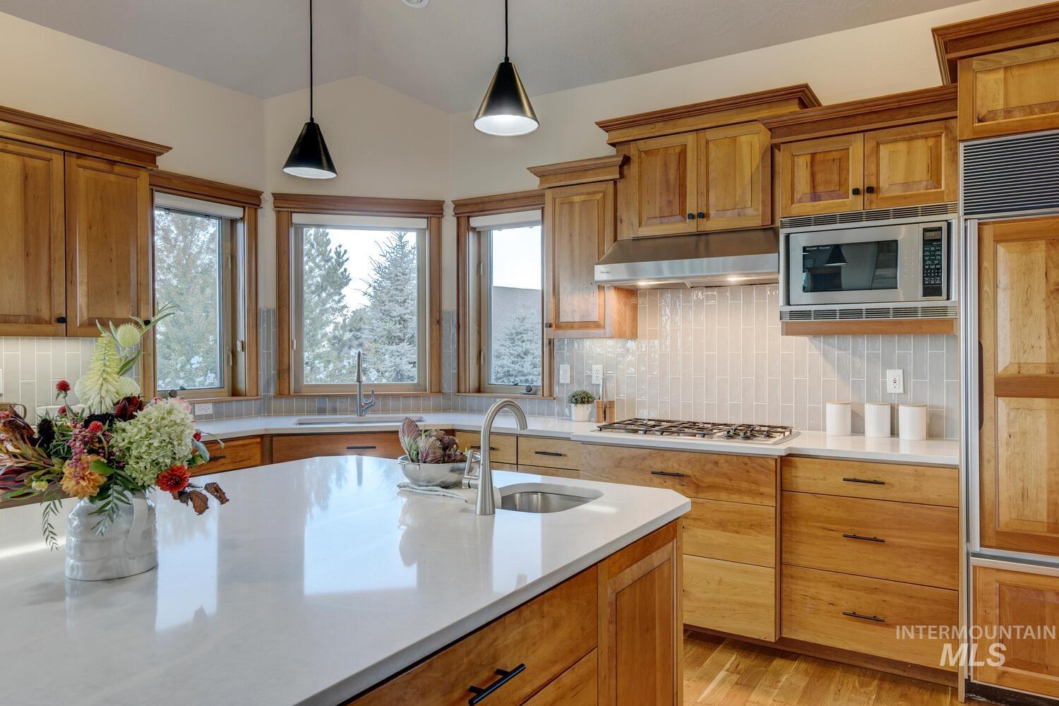 5560 N Quail Summit Place, Boise, Idaho 83703, 4 Bedrooms, 3.5 Bathrooms, Residential For Sale, Price $1,550,000, 98925217