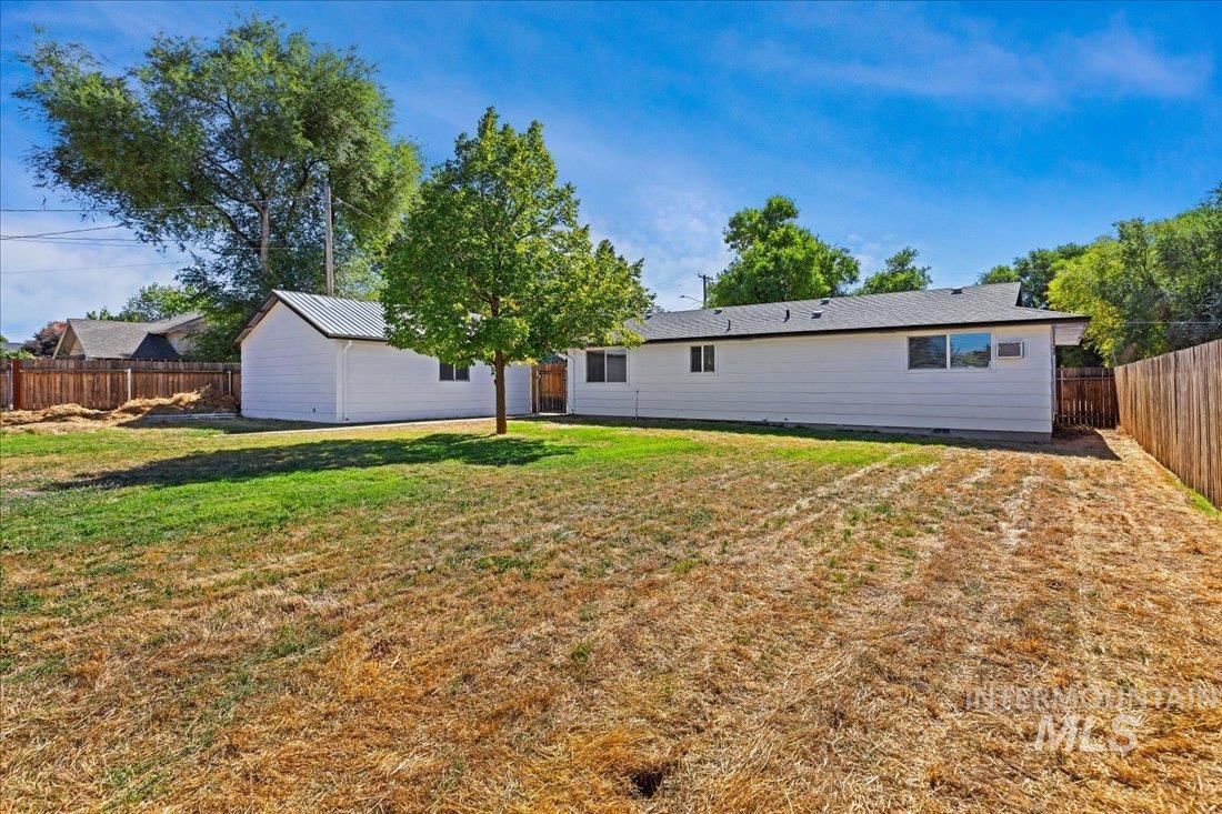 174 E 4Th St, Kuna, Idaho 83634-2102, 3 Bedrooms, 1 Bathroom, Residential For Sale, Price $359,900,MLS 98925223