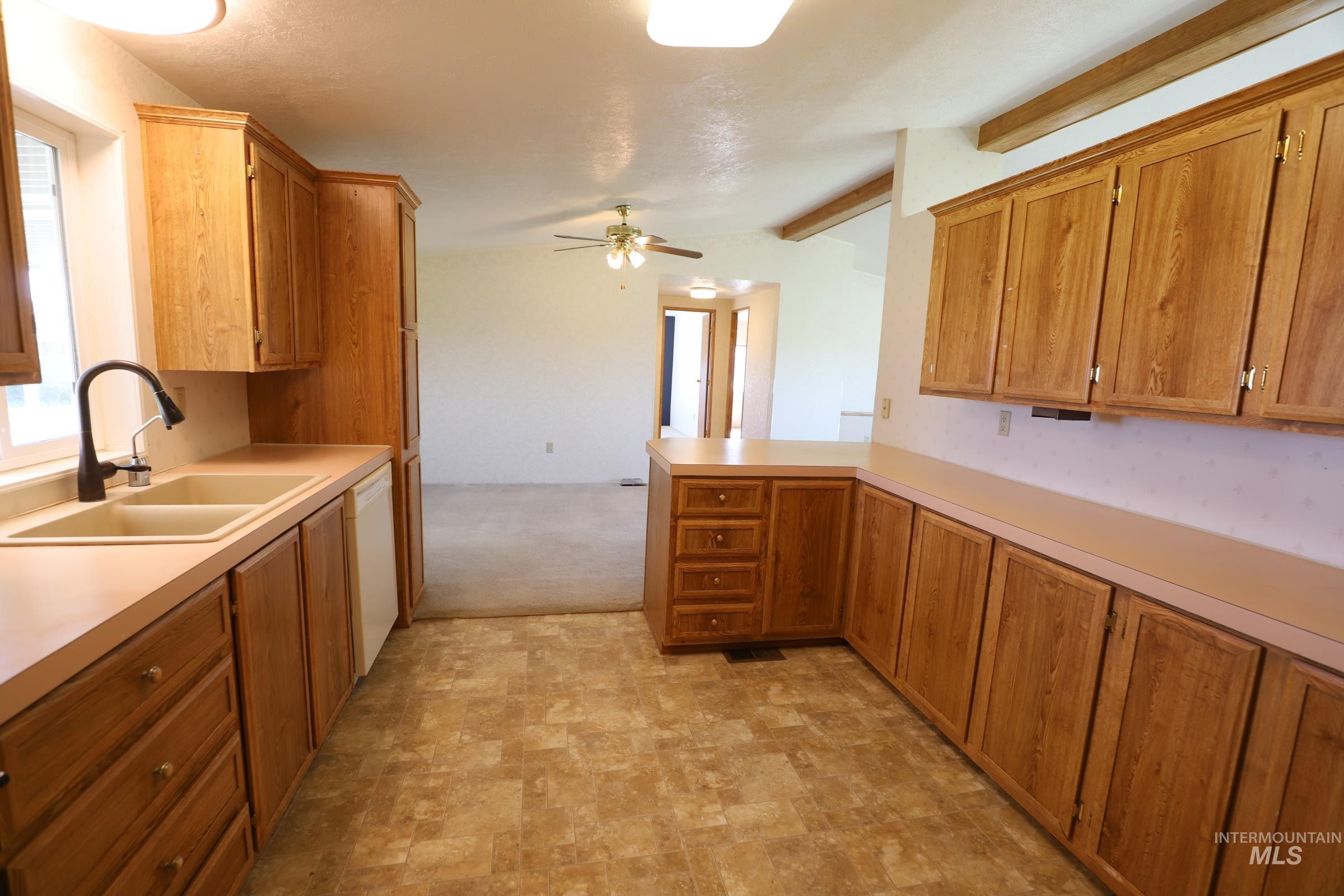 450 Pole Line Road, Twin Falls, Idaho 83301-3050, 3 Bedrooms, 2 Bathrooms, Residential For Sale, Price $119,900, 98925229